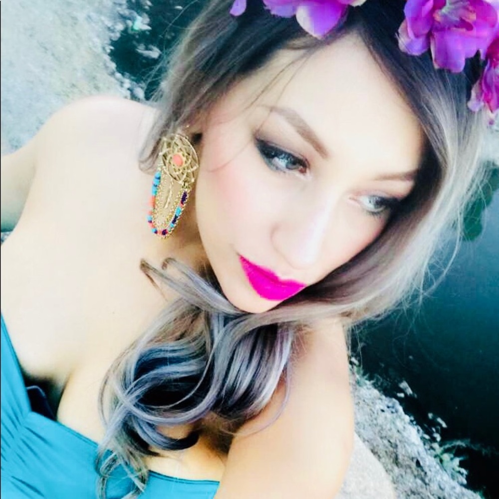 Meet your Posher, AvyB